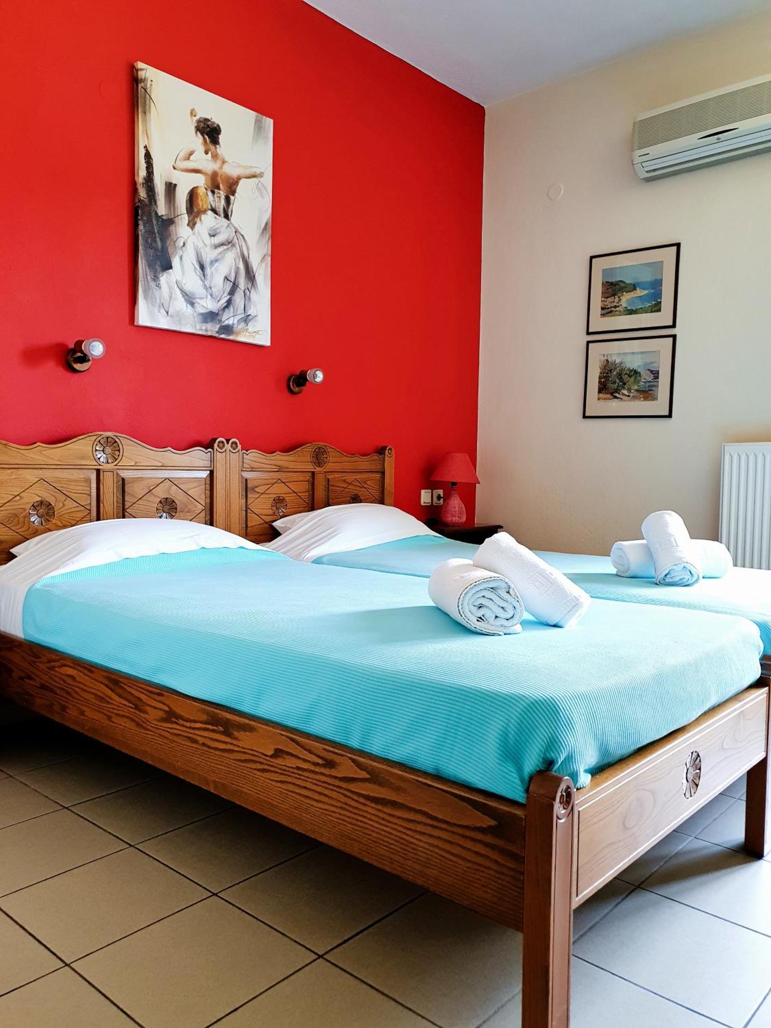 Pegasus Hotel & Coastal Cafe Кала-Нера Номер фото